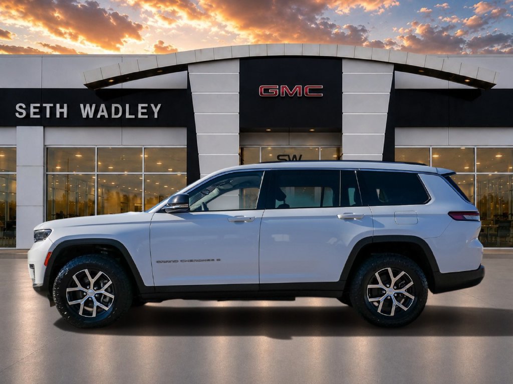 Used 2023 Jeep Grand Cherokee L Limited AWD/4WD image 4