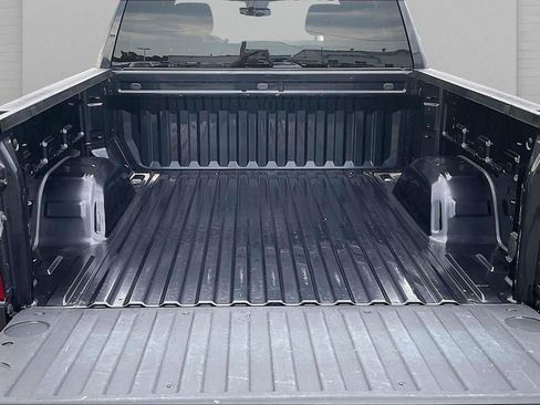 Used 2024 Chevrolet Silverado 1500 LT AWD/4WD image 4