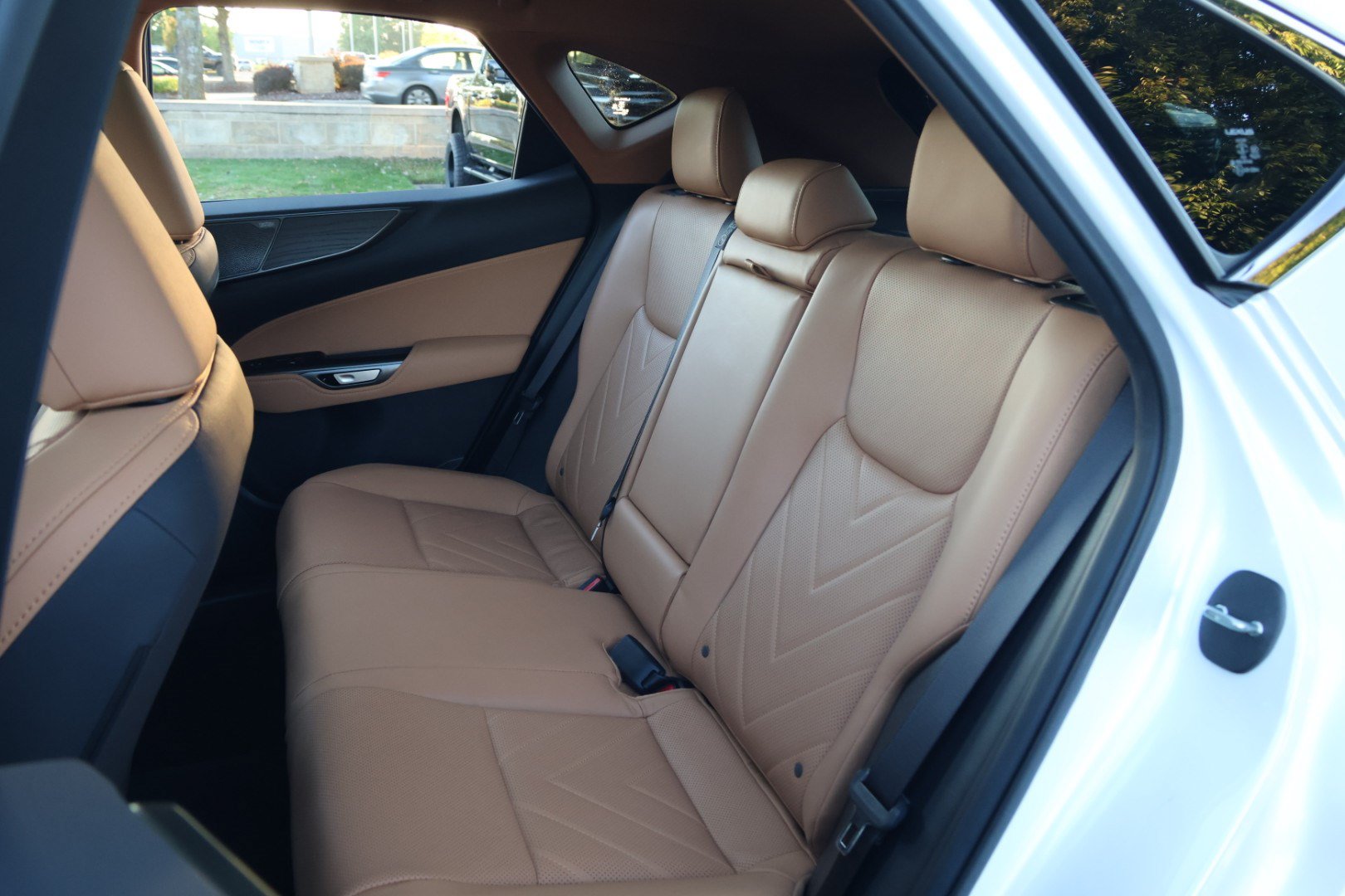 Certified 2025 Lexus NX 350h AWD w/ Accessory Package (K3) image 40