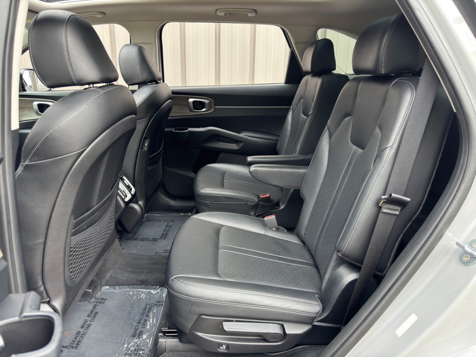 Used 2022 Kia Sorento EX w/ Panoramic Sunroof Package FWD image 39