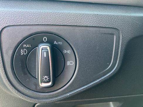 Used 2019 Volkswagen Atlas SE AWD/4WD image 14