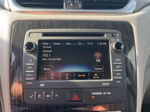 Used 2016 Chevrolet Traverse LT image 24