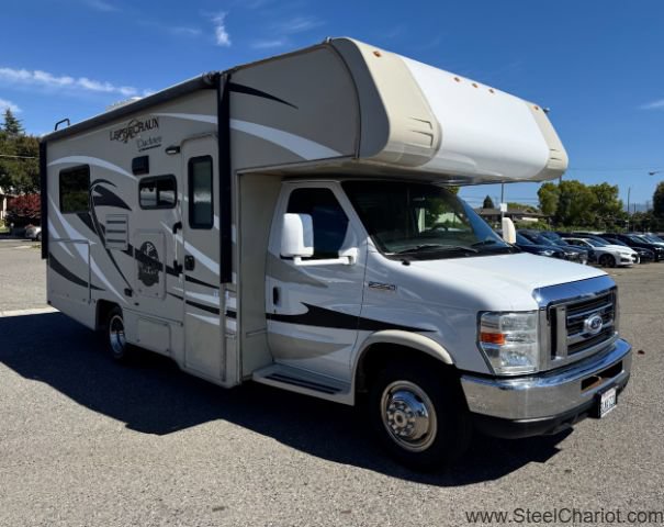 Used 2014 Ford E-350 and Econoline 350 Super Duty Wagon w/ Motorhome Prep Package RWD image 7