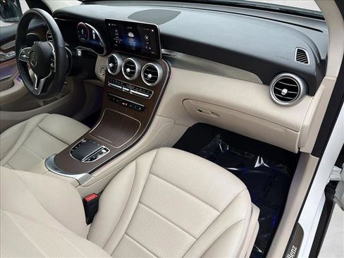 Used 2022 Mercedes-Benz GLC 300 4MATIC image 27
