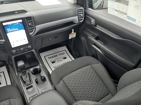 Used 2025 Ford Ranger XL image 15