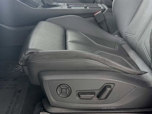 Certified 2023 Audi Q3 2.0T Premium w/ Black Optic Sport Package image 17