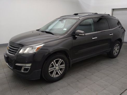 Used 2017 Chevrolet Traverse LT AWD/4WD image 2
