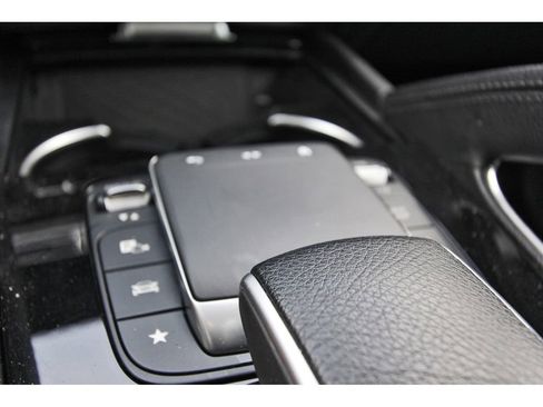 Used 2024 Mercedes-Benz GLE 450e 4MATIC image 25