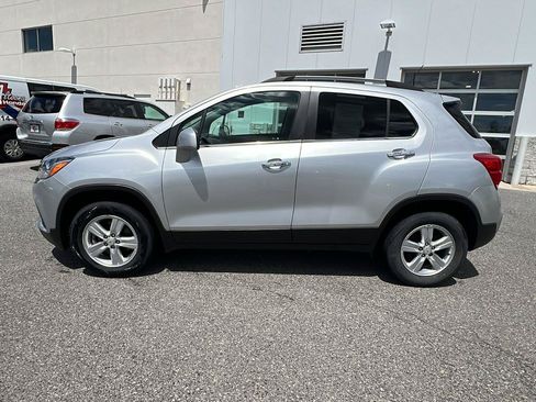 Used 2019 Chevrolet Trax LT w/ LT Convenience Package AWD/4WD image 7
