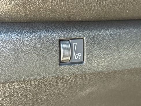 Used 2023 Chevrolet Colorado W/T image 22