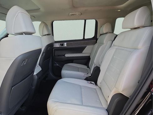 Used 2024 Hyundai Santa Fe Calligraphy image 10