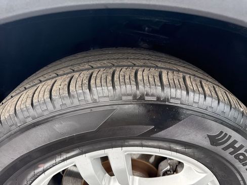 Used 2023 Ford Explorer XLT w/ Equipment Group 202A image 22