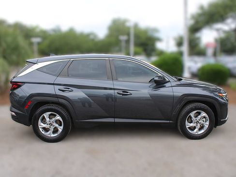 Used 2022 Hyundai Tucson SE FWD image 5