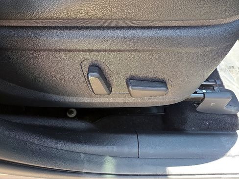 Used 2019 Hyundai Santa Fe Limited FWD image 14
