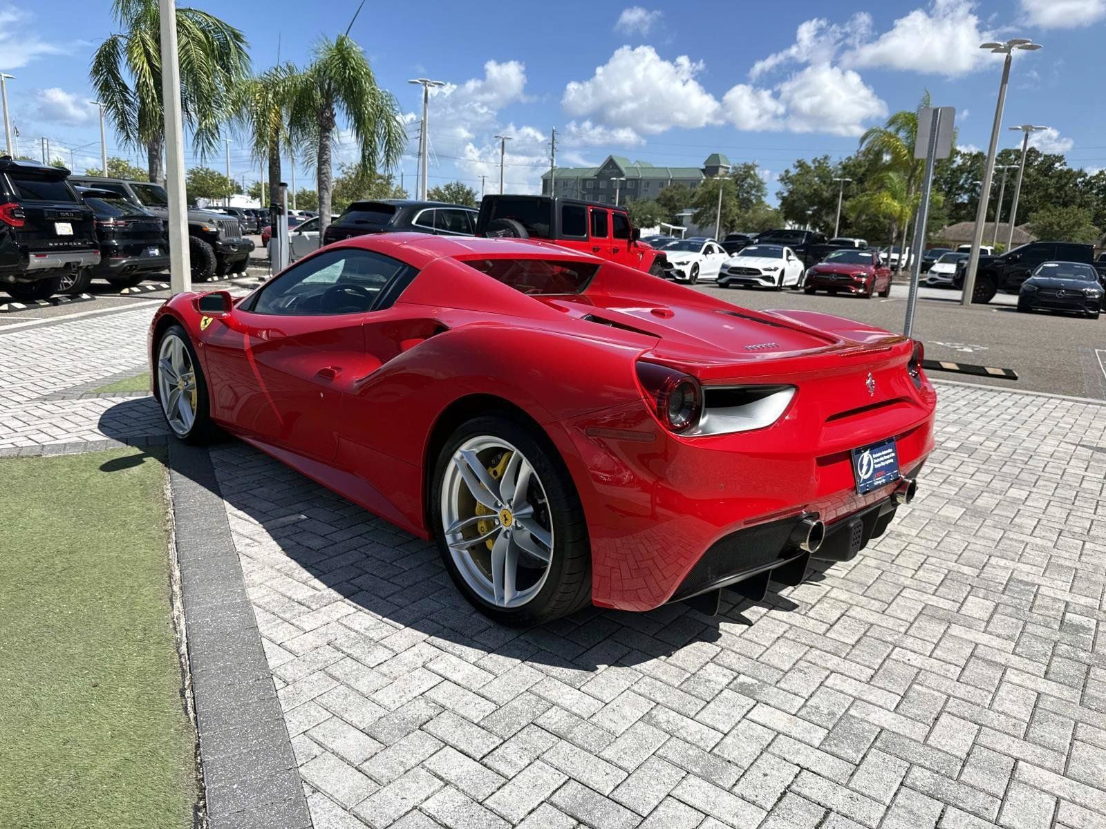 Used 2018 Ferrari 488 Spider RWD image 4