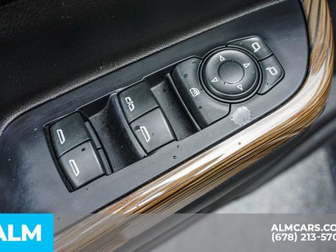 Used 2022 GMC Acadia SLE w/ Driver Convenience Package FWD image 50