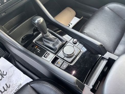 Used 2019 MAZDA MAZDA3 AWD Hatchback w/ Premium Pkg image 16