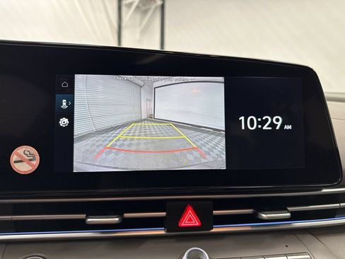 Used 2025 Hyundai Elantra SEL FWD image 28