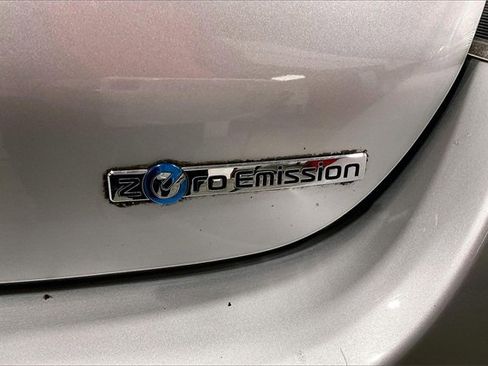 Used 2015 Nissan Leaf S w/ Charge Package image 8