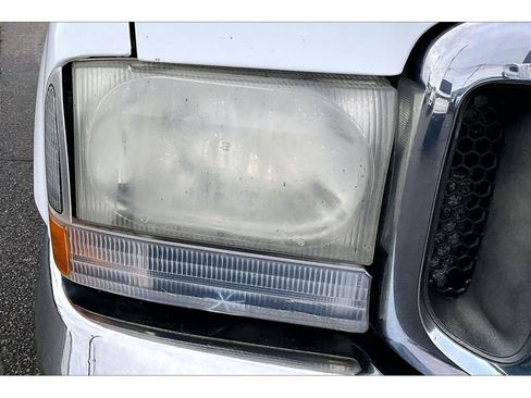 Used 2000 Ford F250 XLT image 30