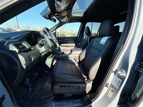 New 2026 Honda Ridgeline Black Edition image 16