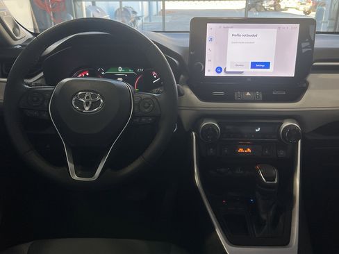 Used 2023 Toyota RAV4 XLE Premium image 15