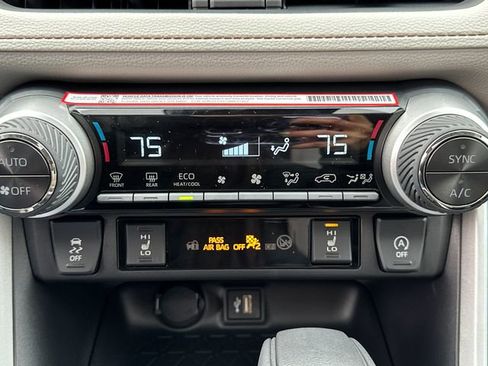 New 2025 Toyota RAV4 XLE image 33