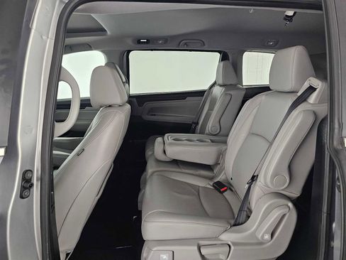 Used 2023 Honda Odyssey EX-L image 18