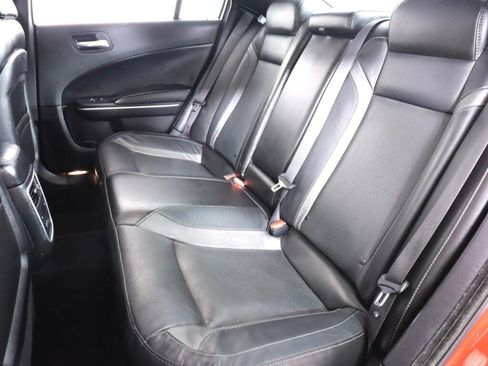 Used 2021 Dodge Charger SXT w/ Leather Interior Group RWD image 31