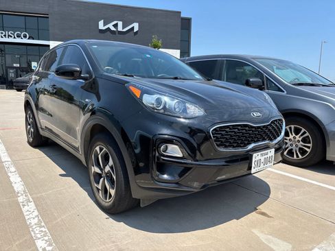 Certified 2022 Kia Sportage LX AWD/4WD image 2