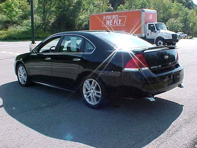 Used 2012 Chevrolet Impala LTZ FWD image 12