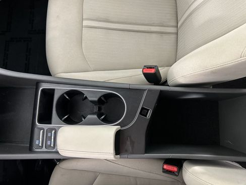 Used 2025 Hyundai Sonata SEL FWD image 14