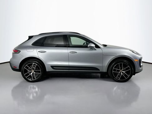 Certified 2025 Porsche Macan image 8