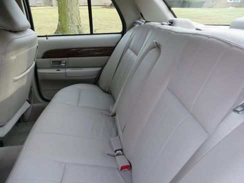 Used 2006 Mercury Grand Marquis LS image 12