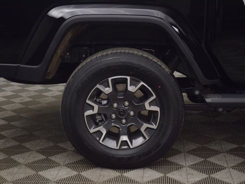 New 2026 Jeep Gladiator Sahara image 8