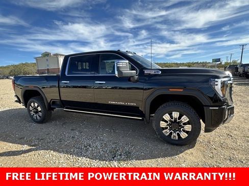 New 2026 GMC Sierra 2500 Denali w/ Denali Reserve Package image 2