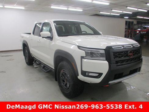 New 2025 Nissan Frontier PRO-4X w/ Pro Premium Package image 3