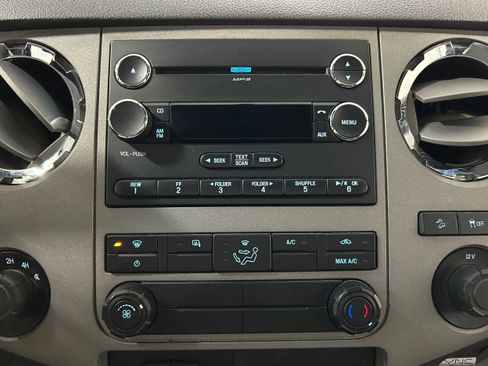 Used 2014 Ford F250 XLT w/ XLT Value Package image 5