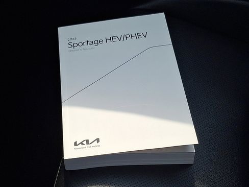 Used 2023 Kia Sportage EX w/ EX Premium Package image 28