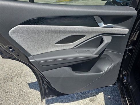 New 2025 Volkswagen Tiguan S image 9