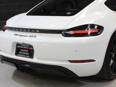 Used 2018 Porsche 718 Cayman GTS image 19