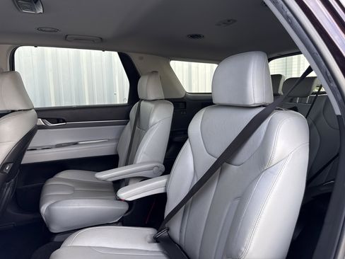 Used 2020 Hyundai Palisade SEL w/ Premium Package image 23