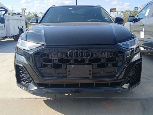 Used 2025 Audi SQ8 Prestige AWD/4WD image 5