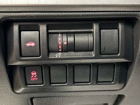 Used 2018 Subaru Legacy 2.5i w/ Alloy Wheel Package AWD/4WD image 28
