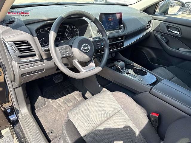 Certified 2024 Nissan Rogue SV FWD image 19