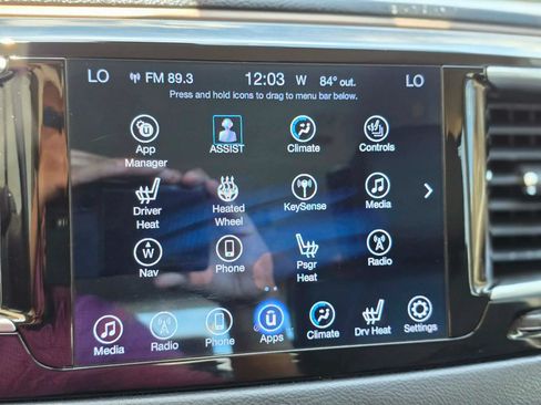 Used 2017 Chrysler Pacifica Touring-L Plus w/ Tire & Wheel Group FWD image 25