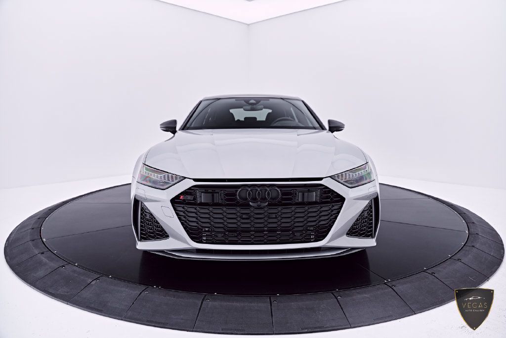 Used 2025 Audi RS 7 Performance AWD/4WD image 18