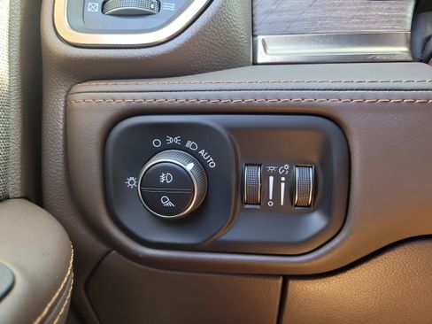 New 2026 RAM 3500 Longhorn AWD/4WD image 21
