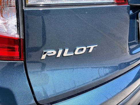 Used 2021 Honda Pilot Touring image 29