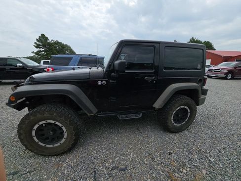 Used 2015 Jeep Wrangler Sport w/ Quick Order Package 23S AWD/4WD image 3